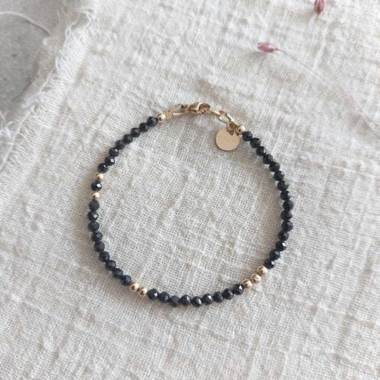 Edelsteen arband met zware spinel kralen
