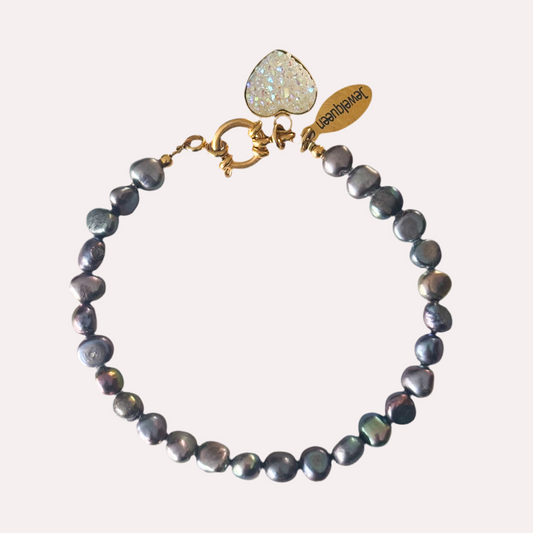 Parel armband met blauwe parels 