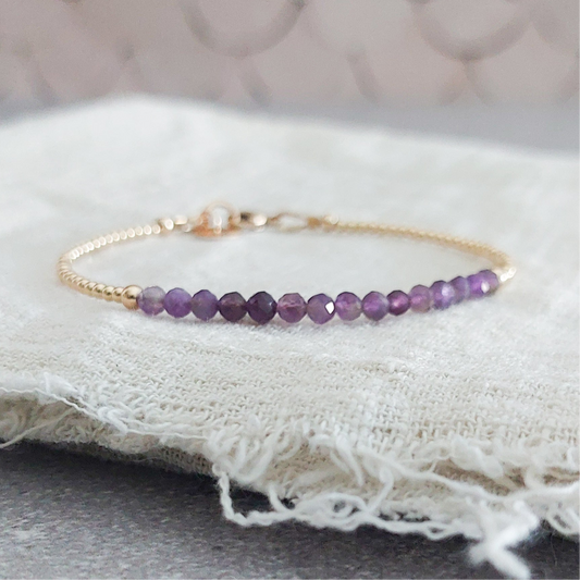 14k goldfilled armband met gouden  kralen en amethist edelsteen kralen